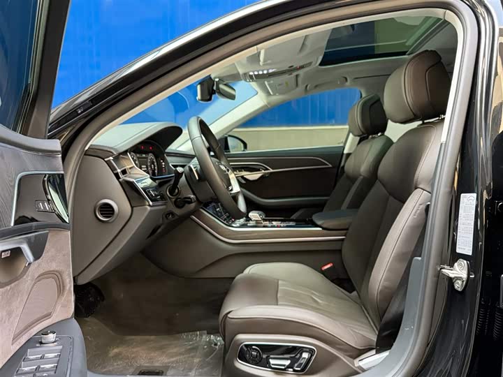 Audi A8 2025 2025款 A8L 45 TFSI quattro 豪华型