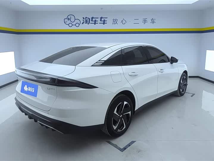 2025 Geely Galaxy L6
