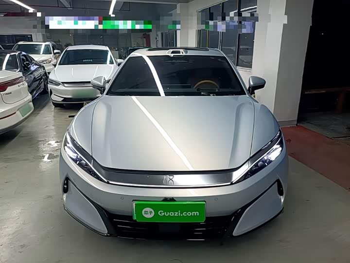 2025 BYD Han L