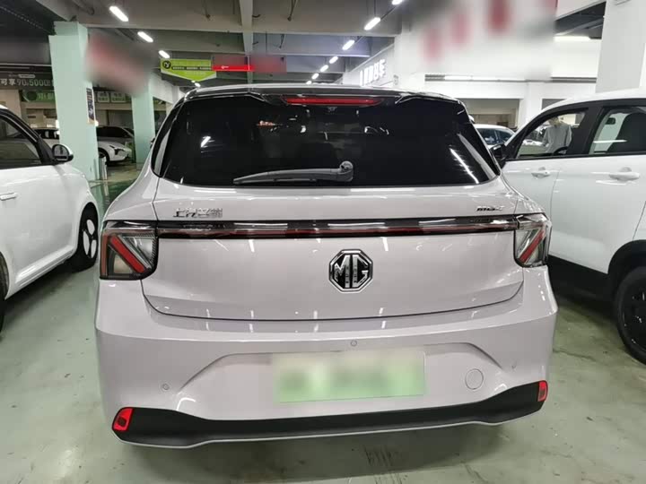 Фото 6 - MG Motor 4 EV