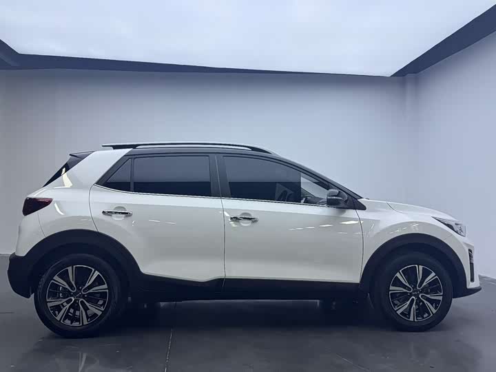 Kia KX1 2021 2021款 1.4L CVT天窗款