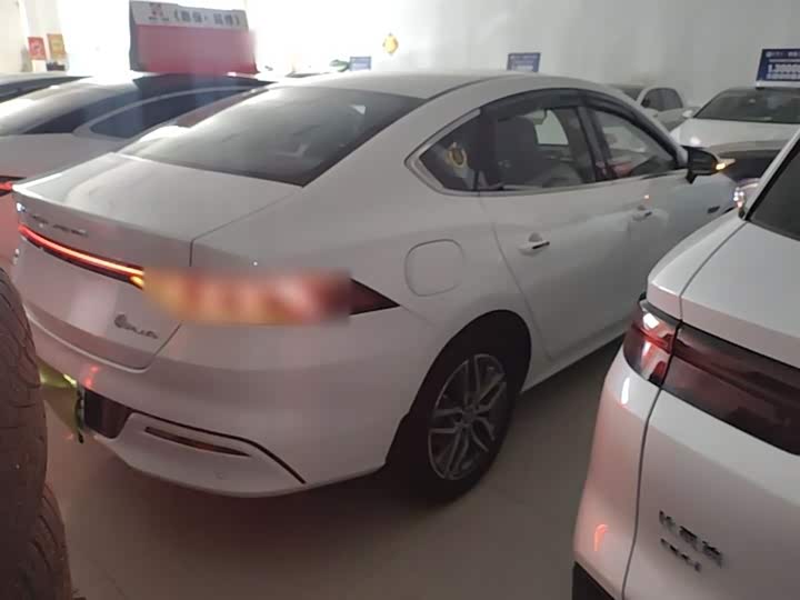 Фото 7 - BYD Qin Plus