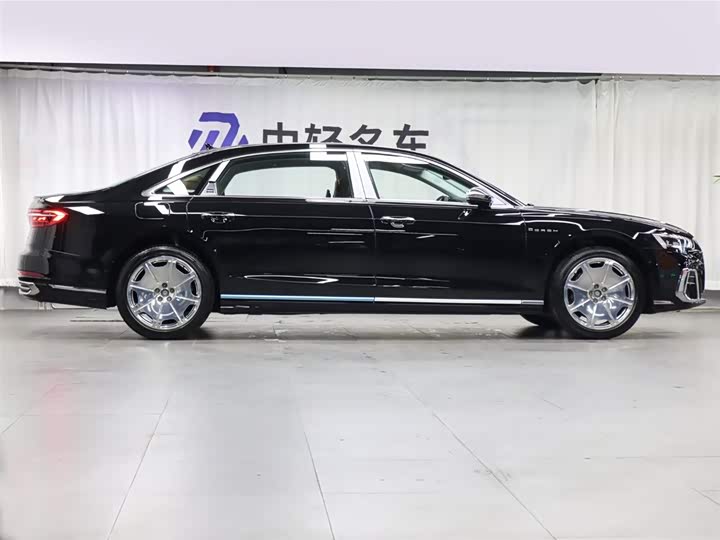 Audi A8 2025 2025款 A8L Horch创始人版 55TFSI