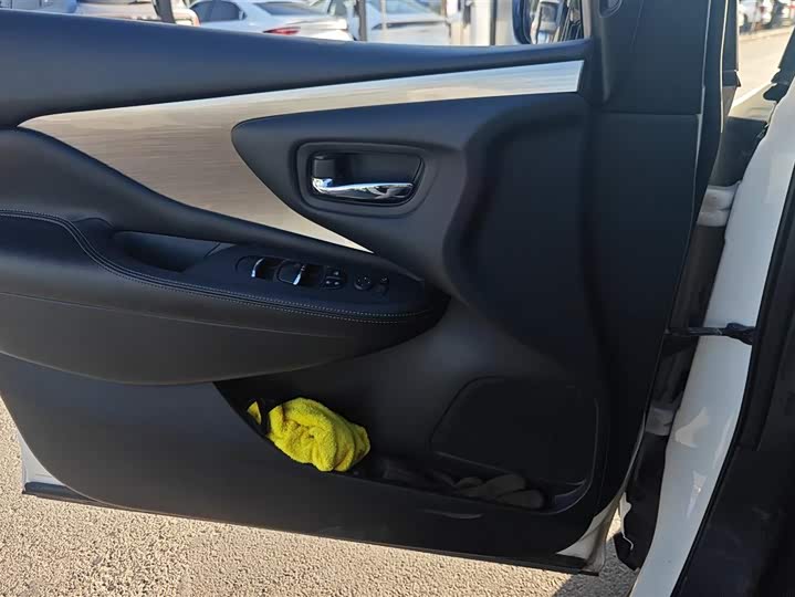 Nissan Murano 2021 2021款 2.5 S/C HEV XE 四驱混动智联尊尚版