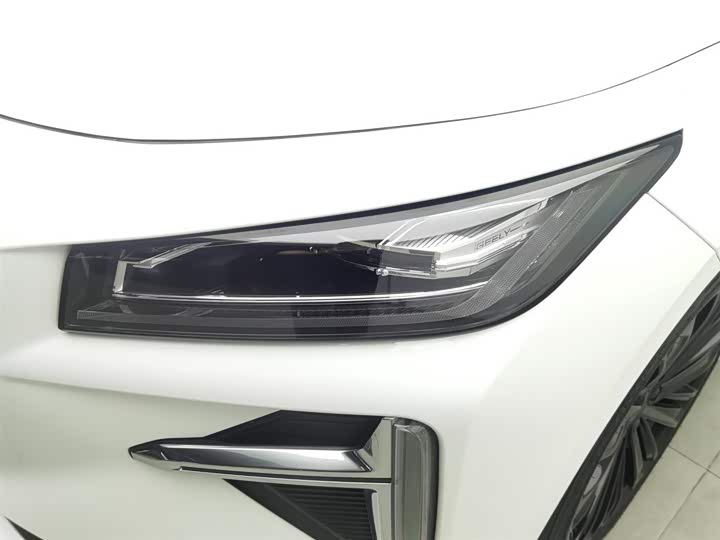 Geely Preface L 2024 2024款 油混 1.5TD 星河版