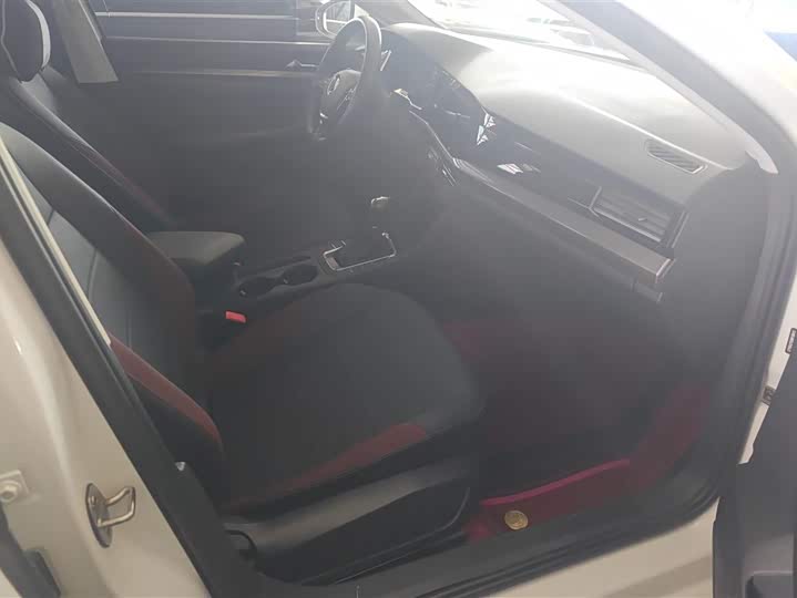 Фото 8 - Volkswagen Bora