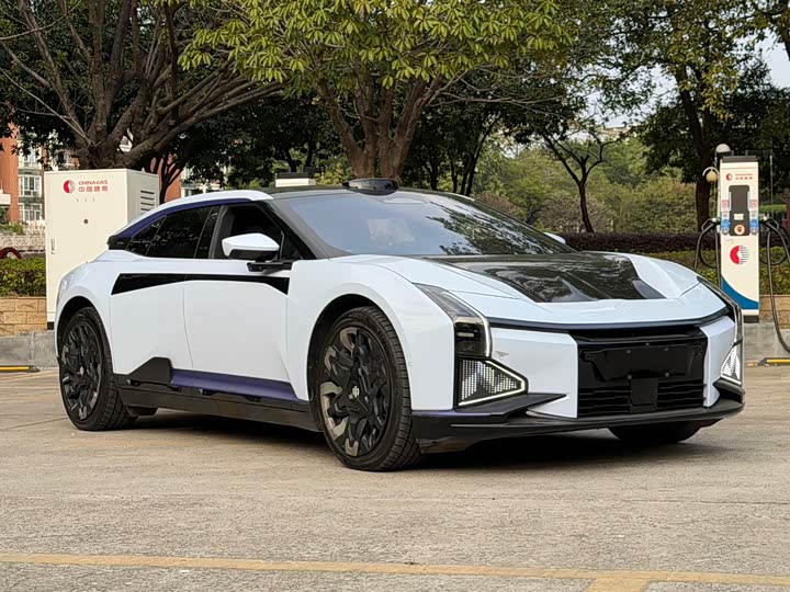 HiPhi Z 2023 2023款 城市版 五座
