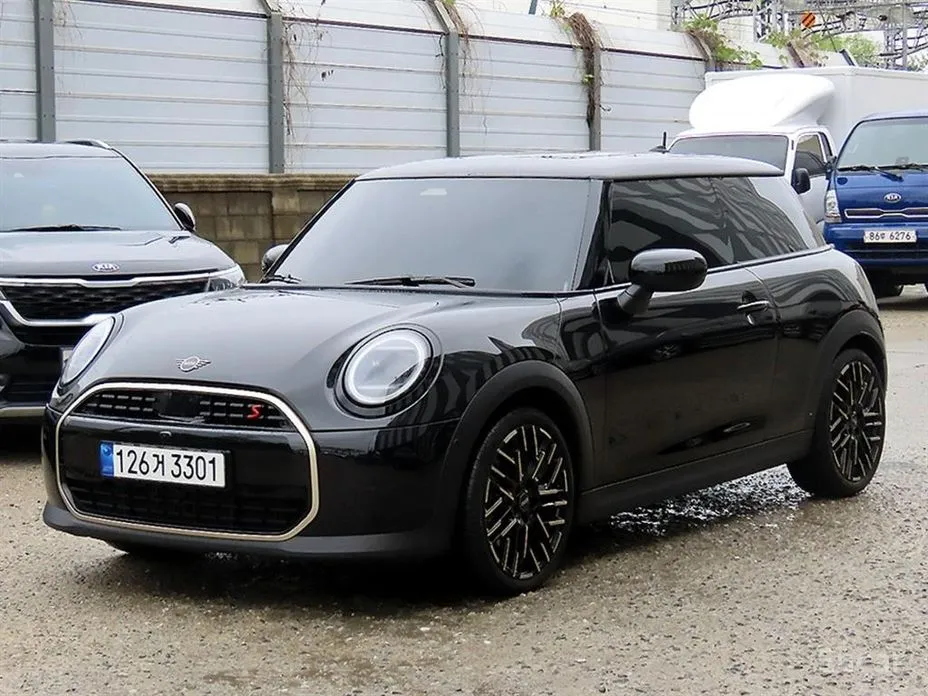Mini Cooper 2024 Favoured