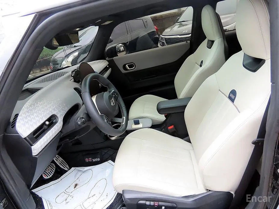 Mini Cooper 2024 Favoured