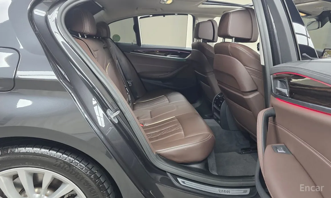 BMW 5 Series 2017 523d Luxury