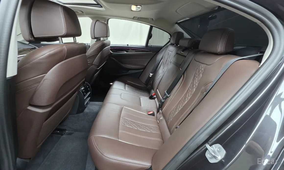 BMW 5 Series 2017 523d Luxury
