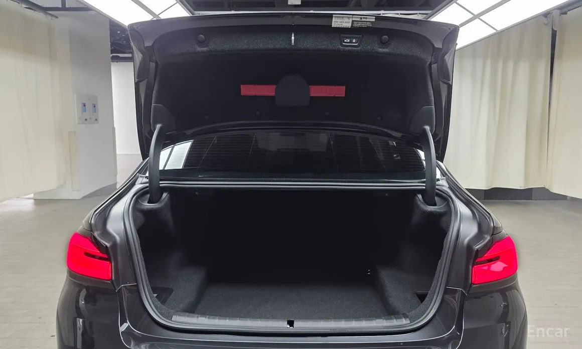 BMW 5 Series 2017 523d Luxury