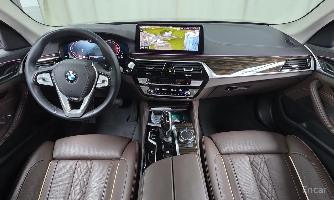BMW 5 Series 2017 523d Luxury