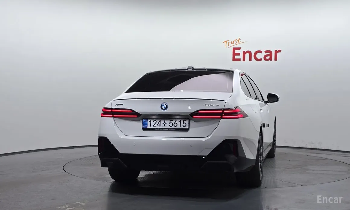 Фото 4 - BMW 5 Series