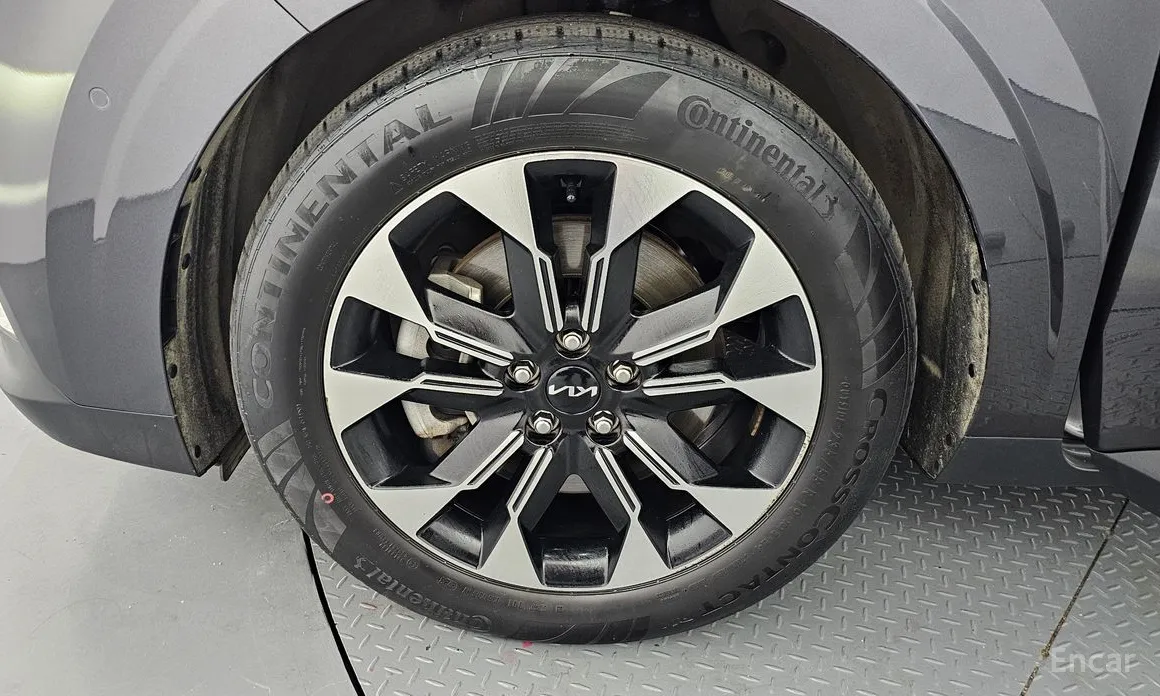 Фото 5 - Kia Carnival