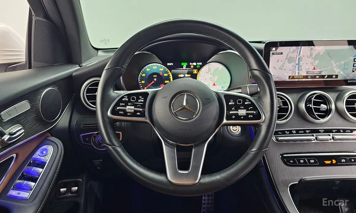 Mercedes-Benz GLC-Class 2016 GLC300e 4MATIC Coupe