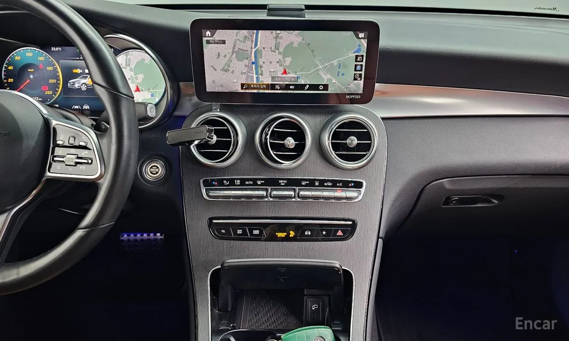 Mercedes-Benz GLC-Class 2016 GLC300e 4MATIC Coupe