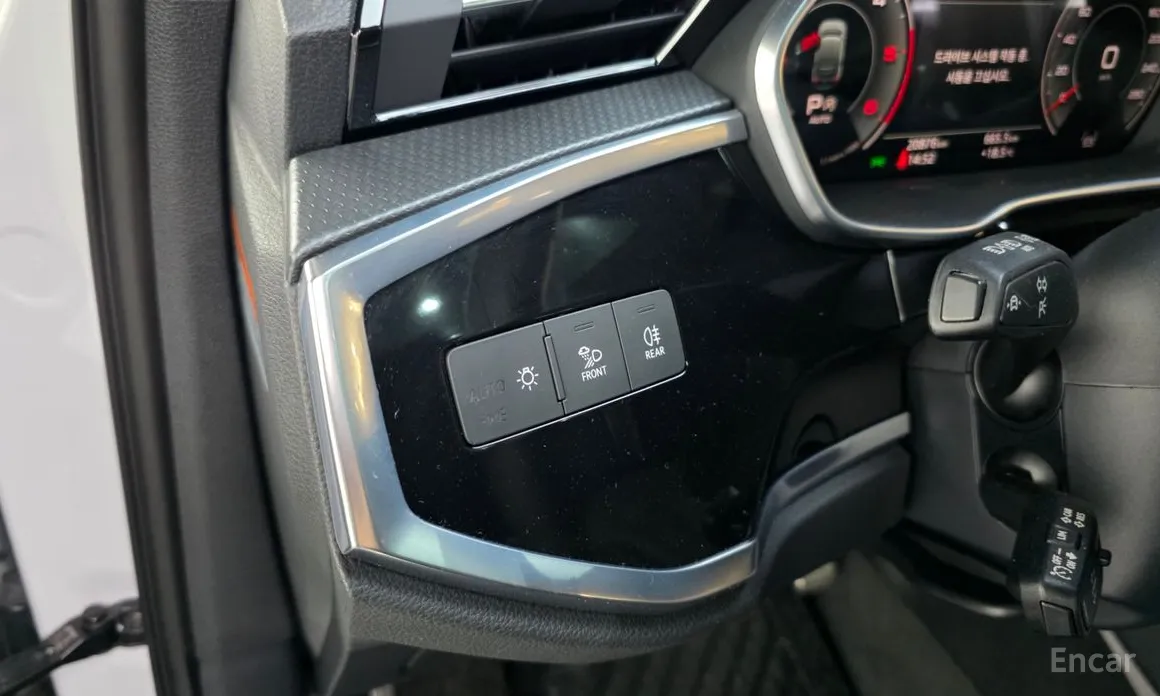 Фото 18 - Audi Q3