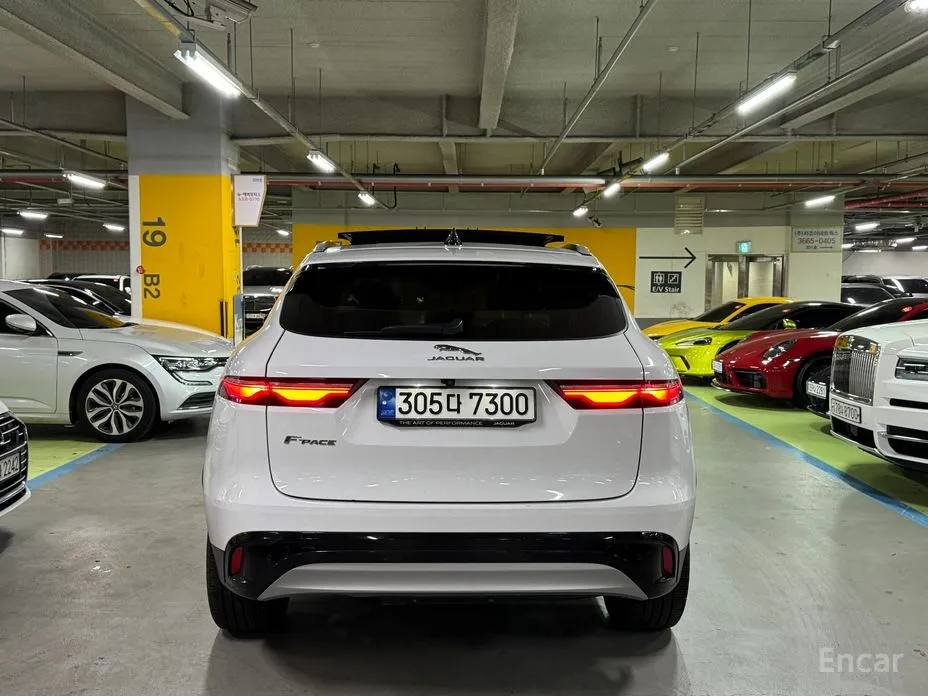 Jaguar F-Pace 2016 D200 SE