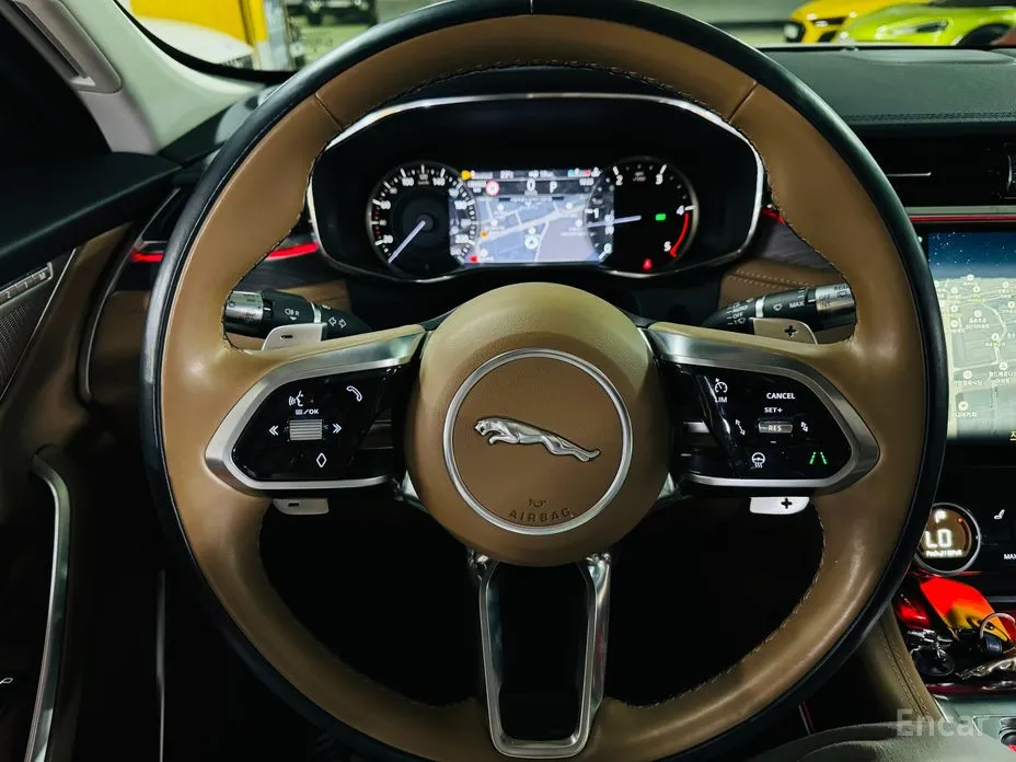 Jaguar F-Pace 2016 D200 SE