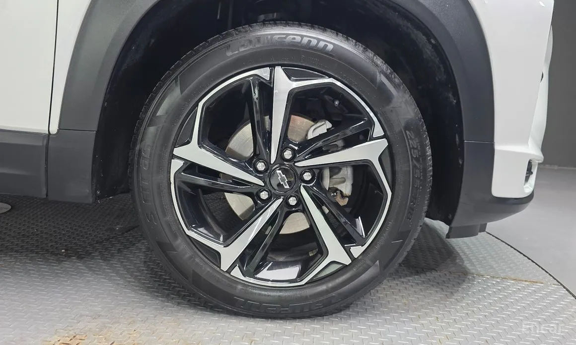 Фото 21 - Chevrolet Trailblazer