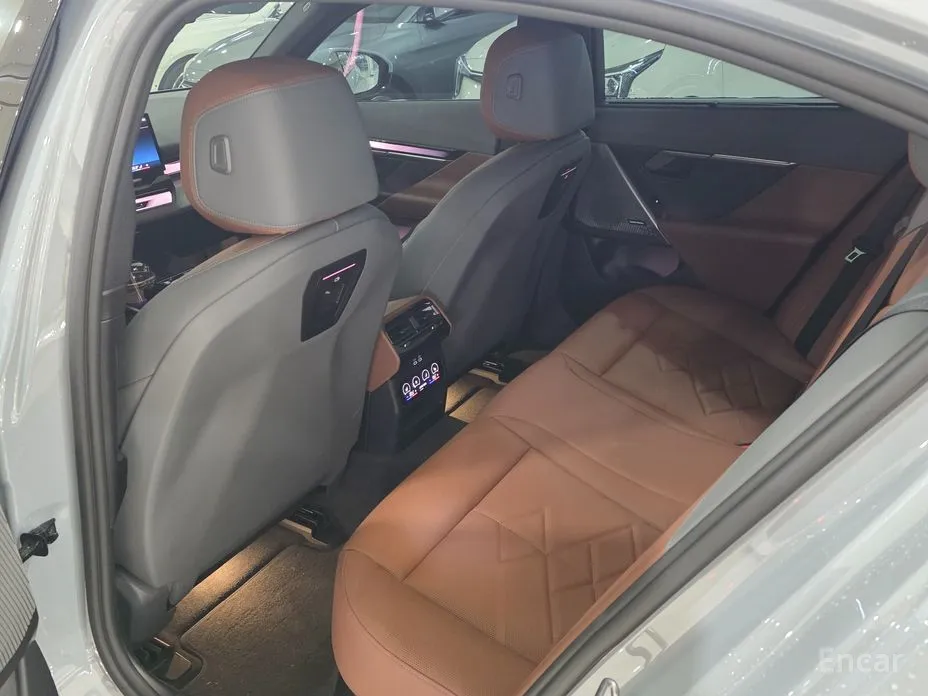 BMW 5 Series 2023 530i xDrive M Sport