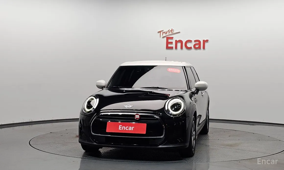 Фото 3 - Mini Cooper