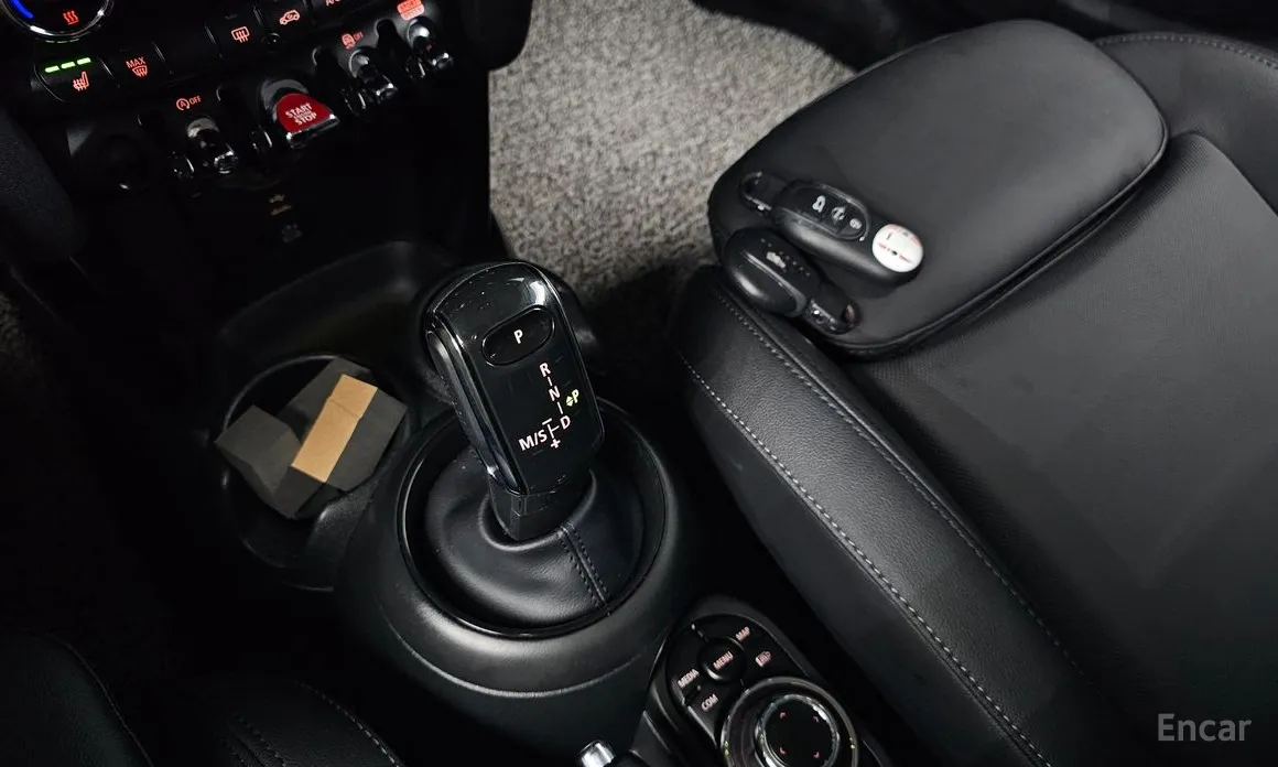 Фото 9 - Mini Cooper