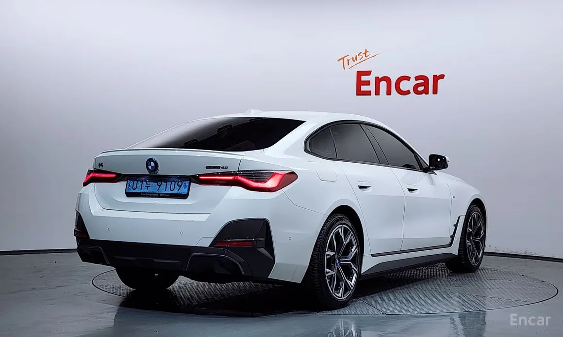 Фото 2 - BMW i4
