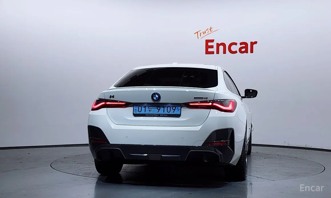 Фото 4 - BMW i4
