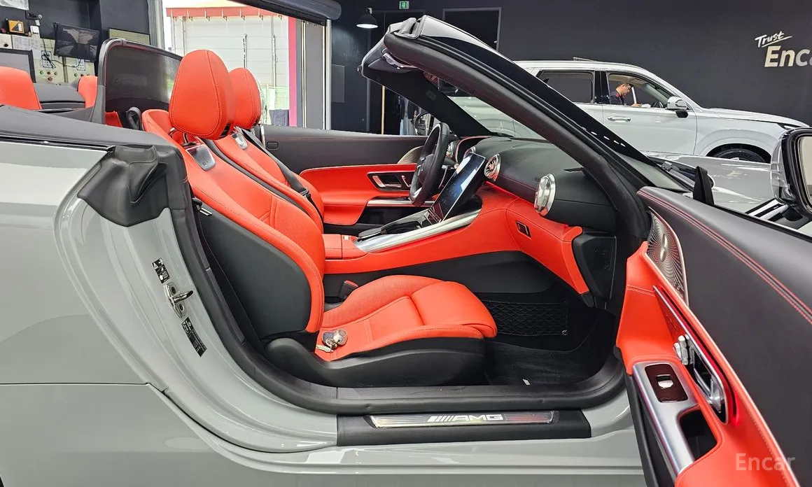Mercedes-Benz SL-Class 2023 AMG SL63 4MATIC+