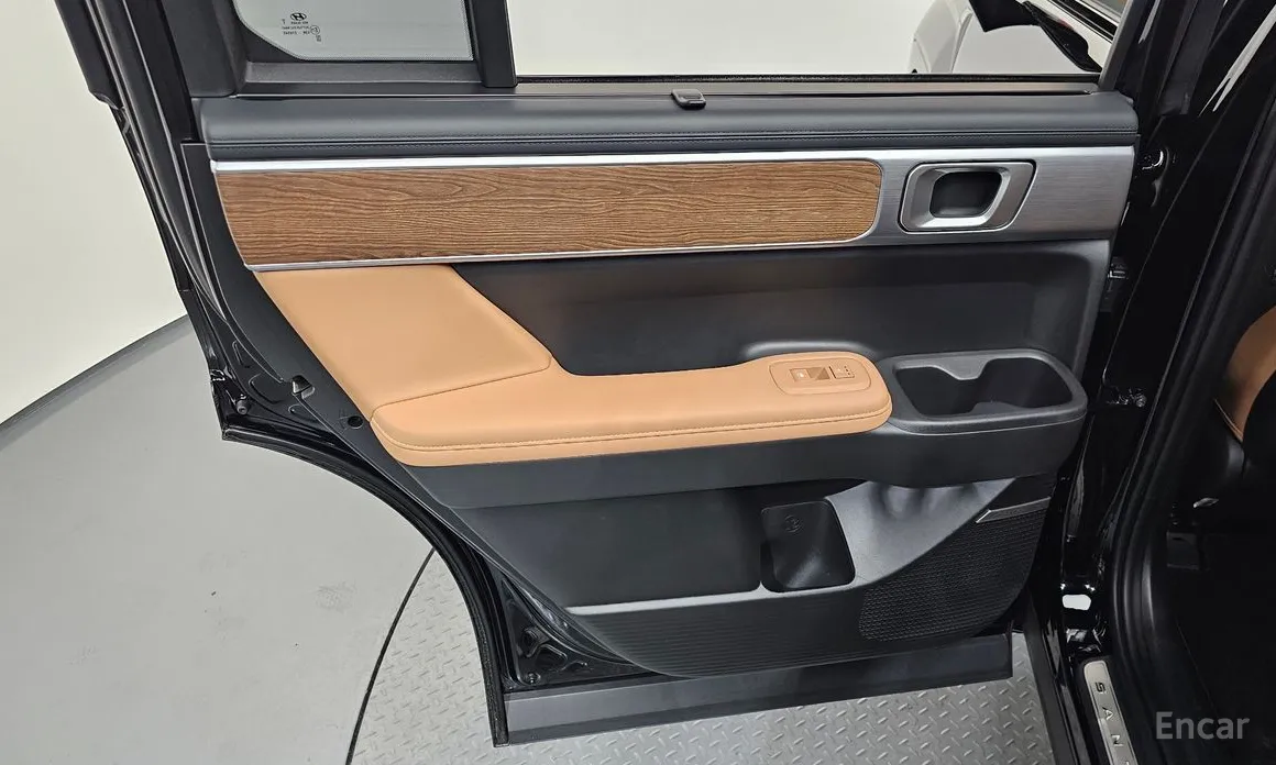 Фото 25 - Hyundai Santa Fe