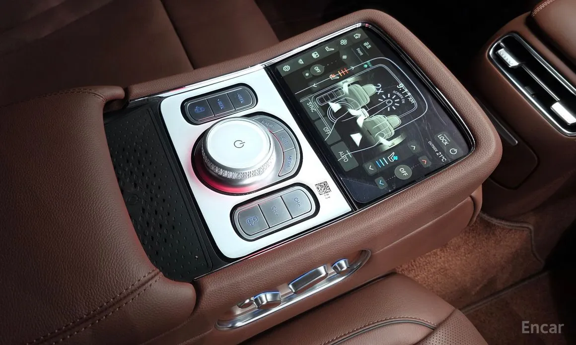 Фото 19 - Genesis G90