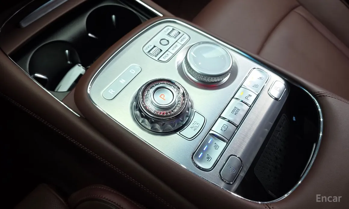 Фото 9 - Genesis G90