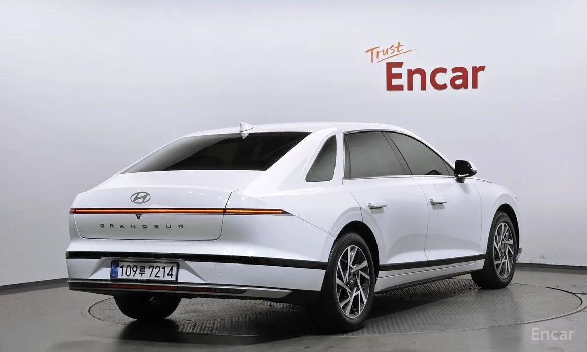 Hyundai Grandeur 2022 Premium