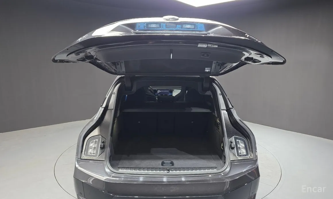 Photo 18 - BMW iX