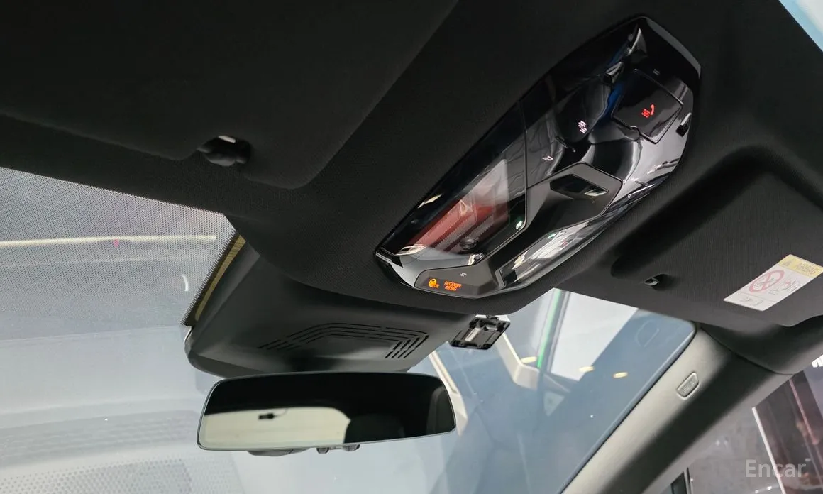 Photo 20 - BMW iX