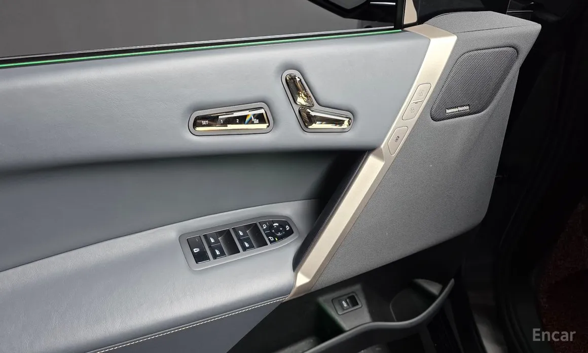 Photo 34 - BMW iX
