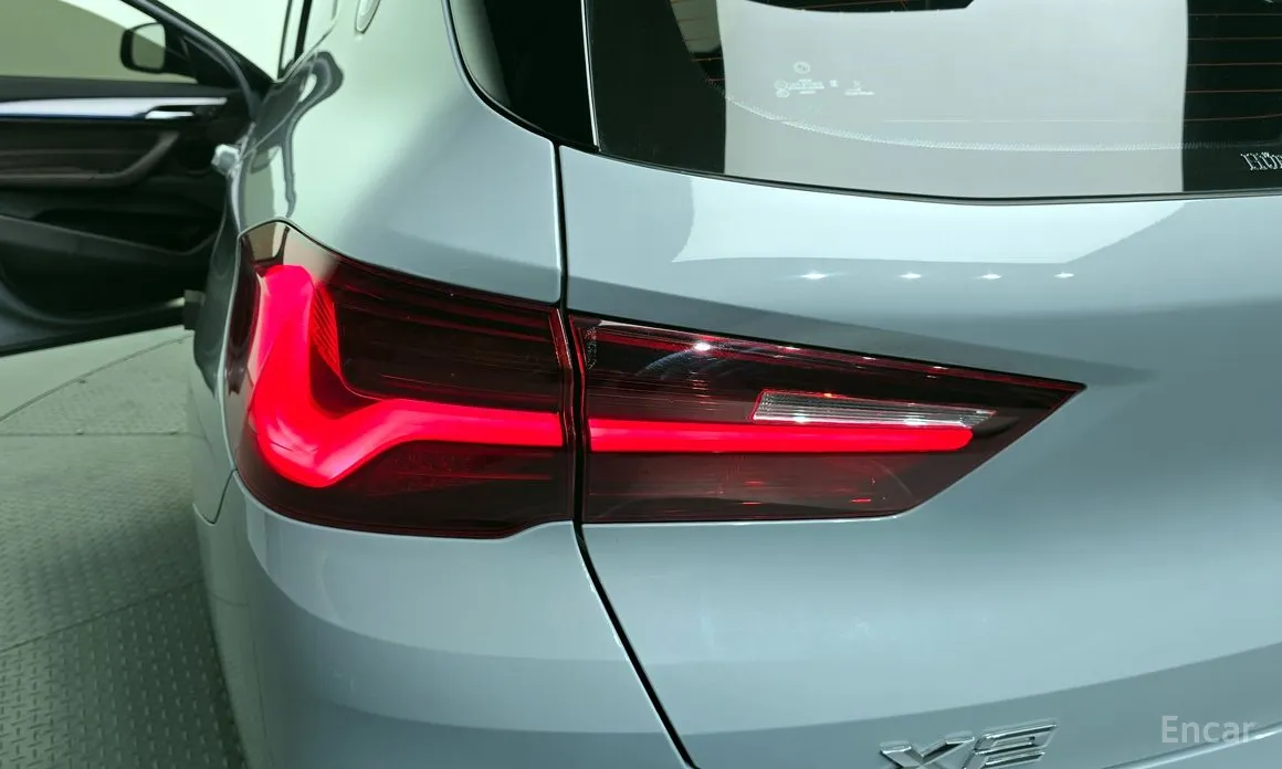 Фото 23 - BMW X2 (F39)