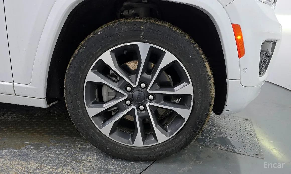 Jeep Cherokee 2021 L 3.6 Overland
