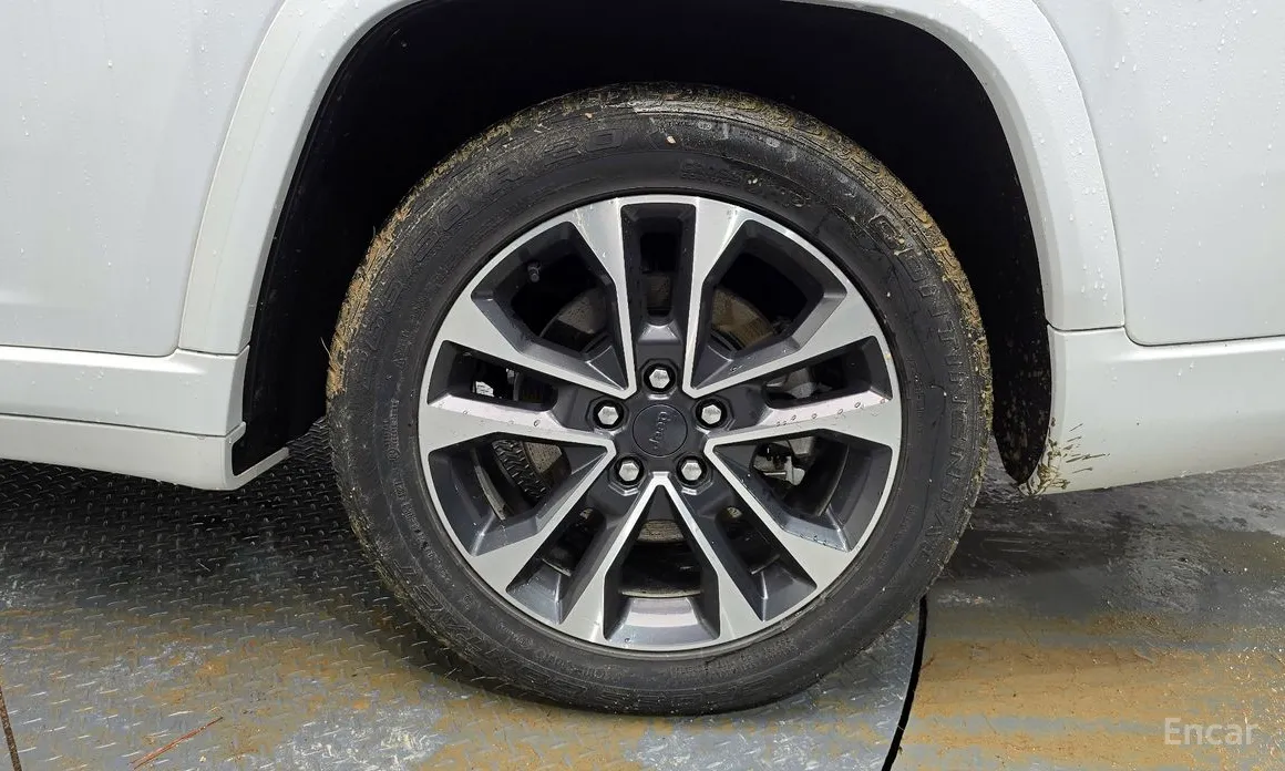 Jeep Cherokee 2021 L 3.6 Overland