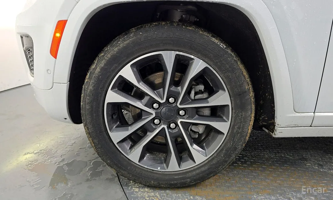 Jeep Cherokee 2021 L 3.6 Overland