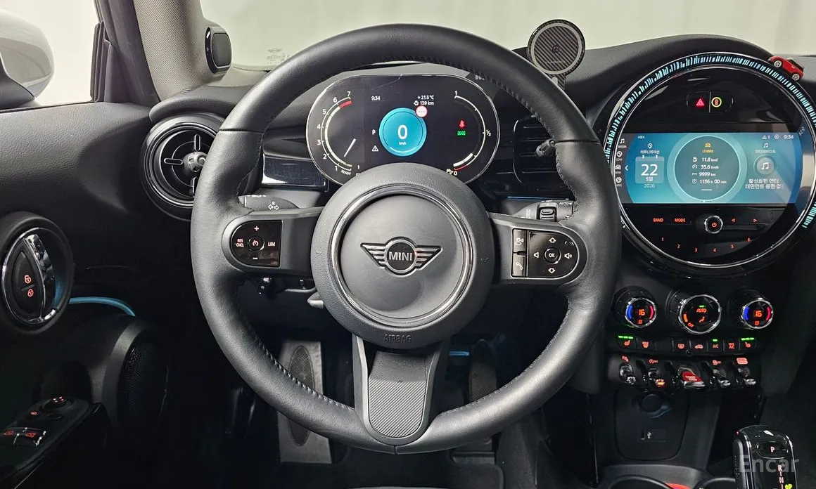 Mini Cooper 2001 Classic Plus Launch Pack