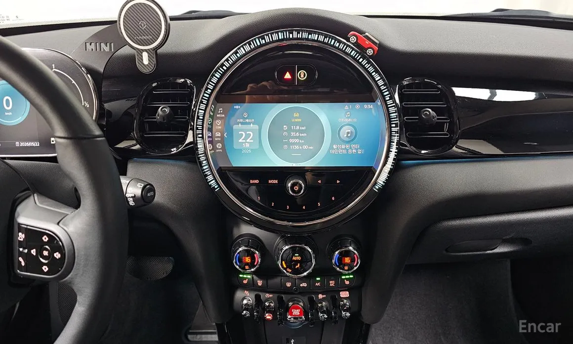 Mini Cooper 2001 Classic Plus Launch Pack