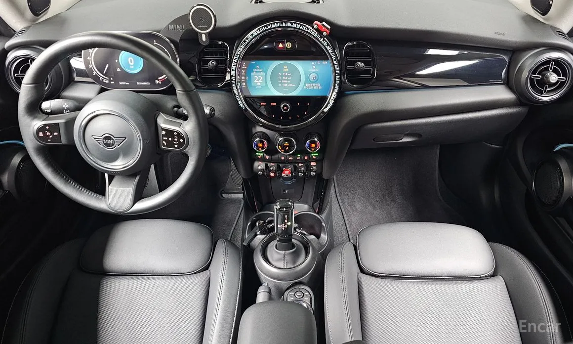 Mini Cooper 2001 Classic Plus Launch Pack