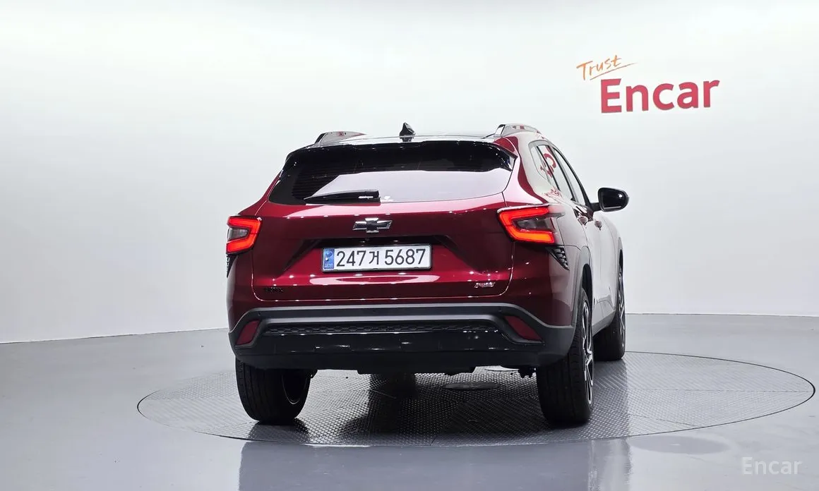 Фото 4 - Chevrolet Trax