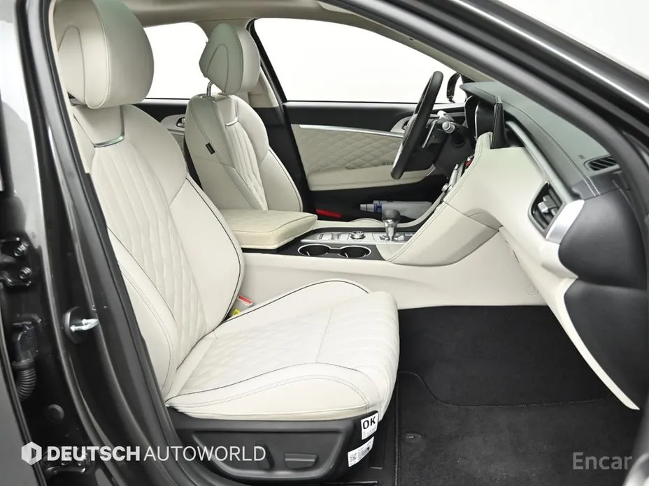 Genesis G70 2020 Gasoline 2.5T 4WD