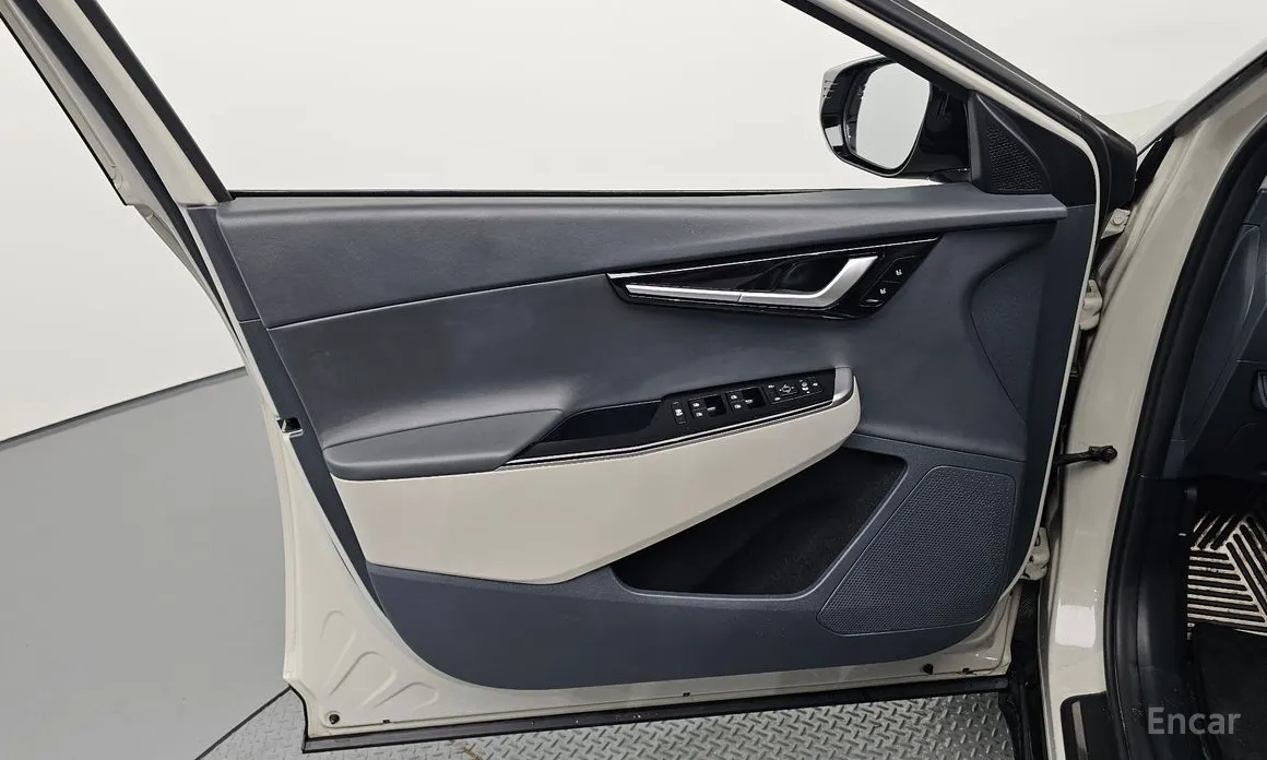 Фото 24 - Kia EV6