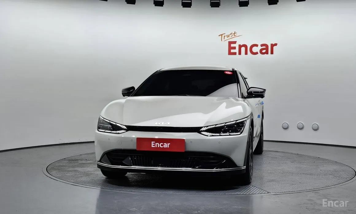 Фото 3 - Kia EV6