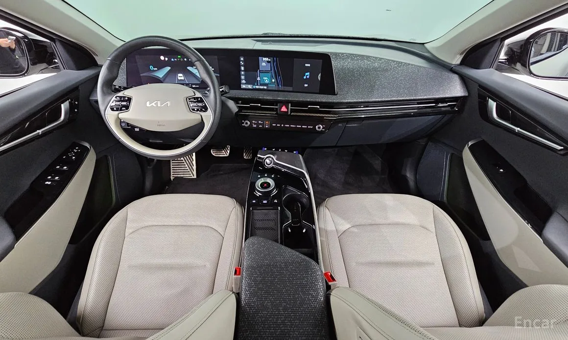 Фото 7 - Kia EV6